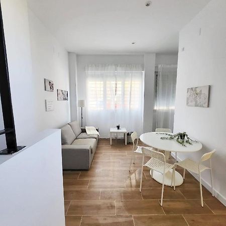 Appartamento Bonito Piso A 300 M De Metro Garcia Noblejas Madrid Esterno foto