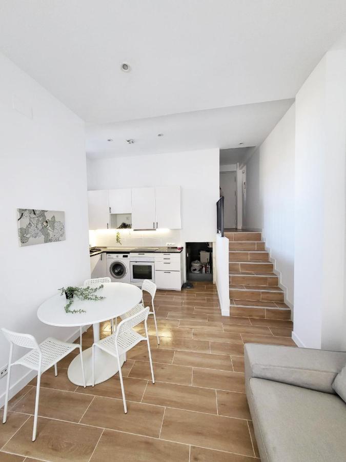 Appartamento Bonito Piso A 300 M De Metro Garcia Noblejas Madrid Esterno foto