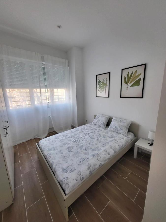 Appartamento Bonito Piso A 300 M De Metro Garcia Noblejas Madrid Esterno foto