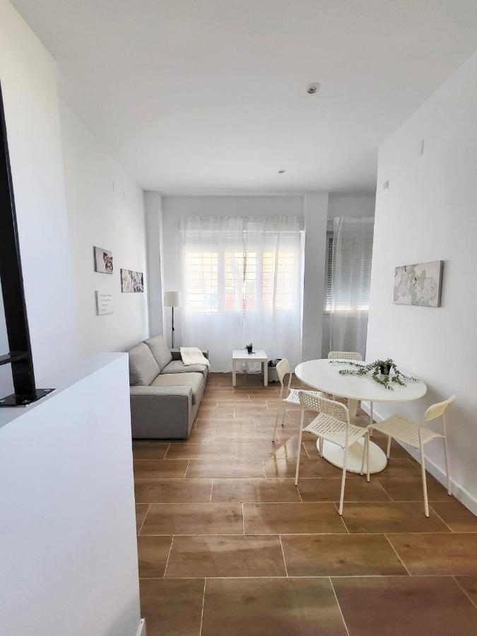 Appartamento Bonito Piso A 300 M De Metro Garcia Noblejas Madrid Esterno foto